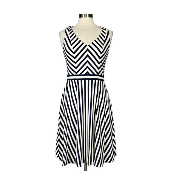 Etcetera Womens Sleeveless Flared Dress Blue White Stripes V Neck size 4 - Picture 1 of 10